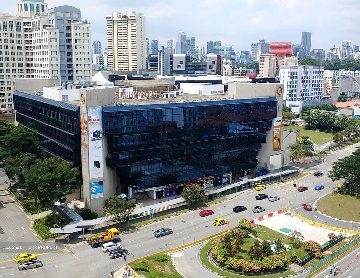 Sim Lim Square (D7), Shop House #502828051